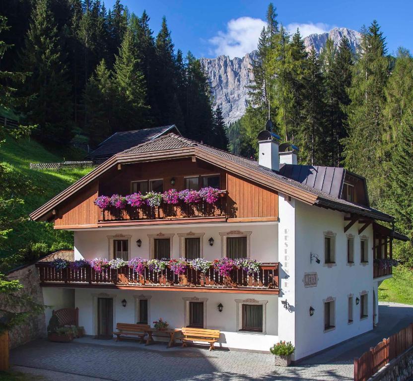 Residence Merk Selva di Val Gardena Exterior photo